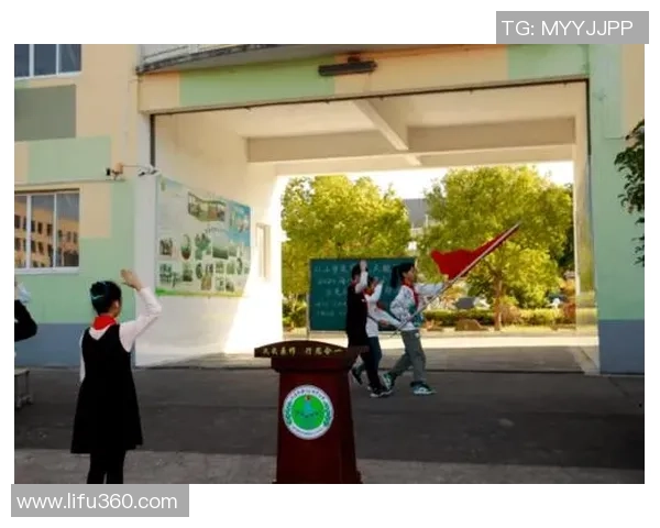 北京羽毛球队的蜕变之路：从传统强队到现代化竞技先锋的全景回顾